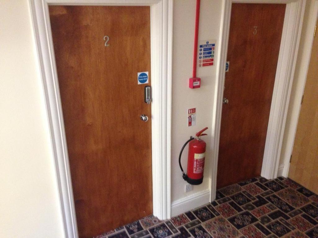 Manor House Hotel Bootle  Bagian luar foto