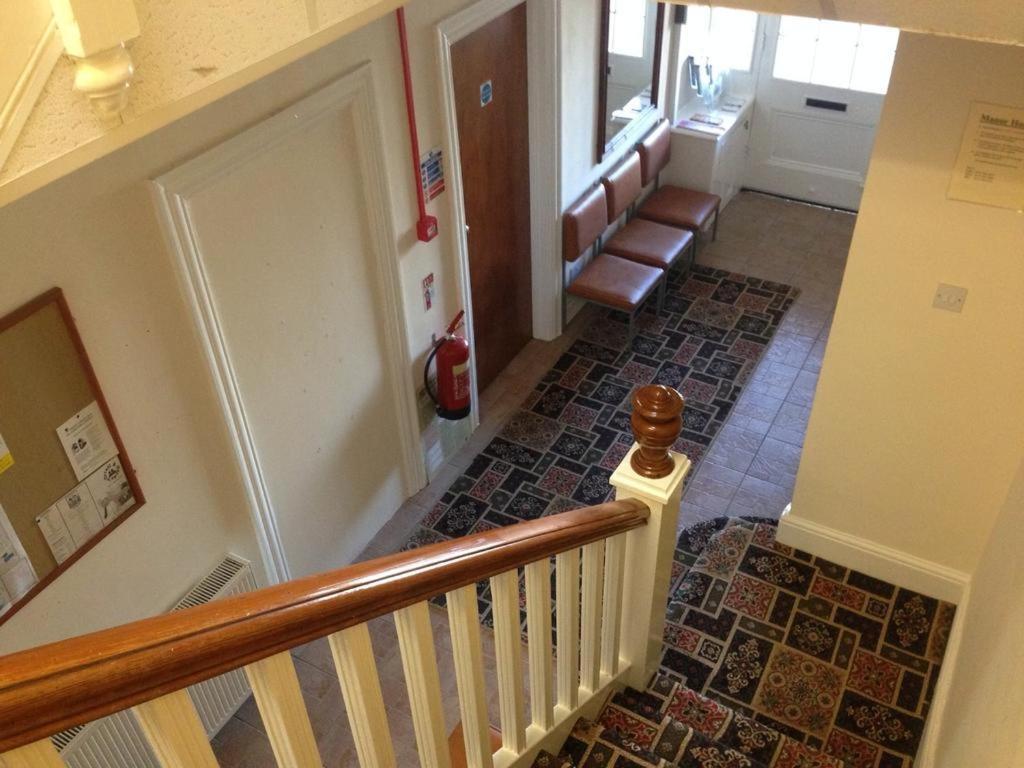 Manor House Hotel Bootle  Bagian luar foto